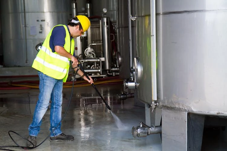 Specialized Services for Industrial Cleaning Challenges